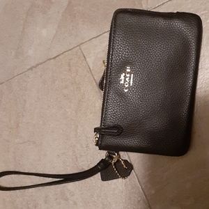 Coach wristlet black